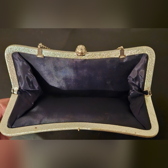 Vintage Handbad with short Chain Handle - Picture 5 of 5